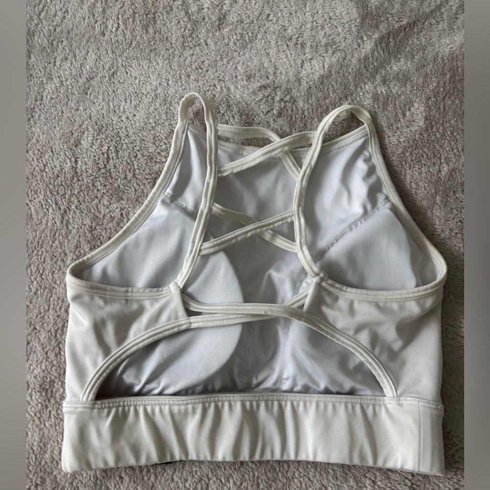 High neck white sports bra - Picture 2 of 2